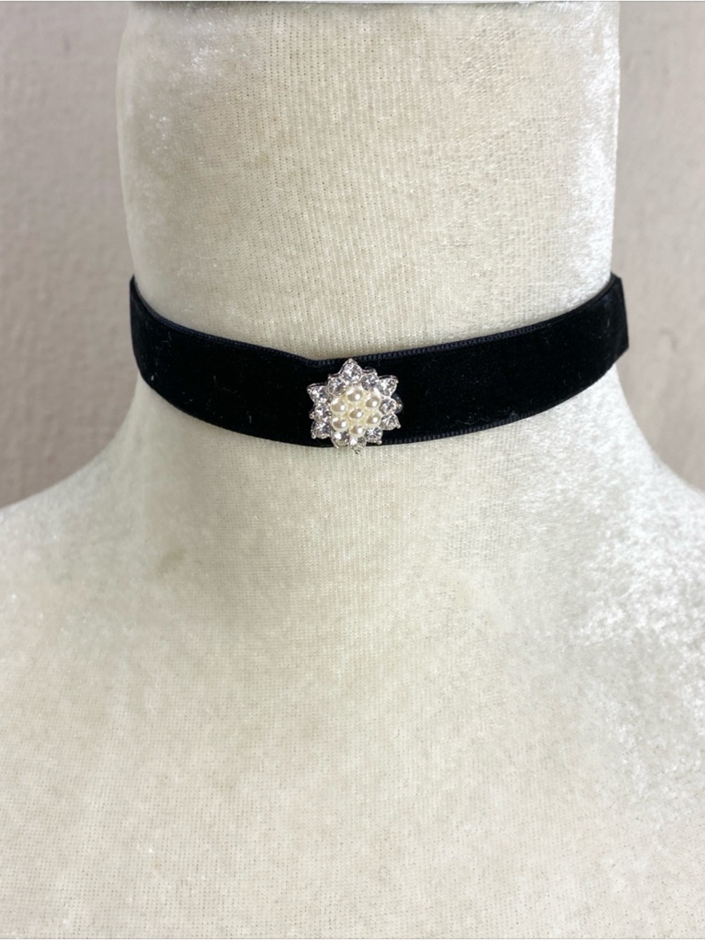 Black Velvet choker Necklace with Pearl & Crystal Flower Accent